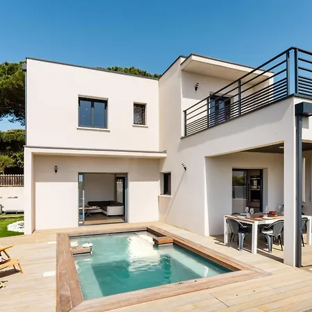 Casano Azura Dual Near The Villa