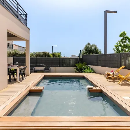 Casano Azura Dual Near The